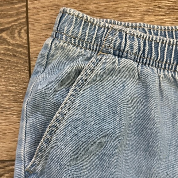 White Stag Light Wash Pull On Denim Pants Jeans Elastic  Waist SZ 6 Cotton - Picture 2 of 4